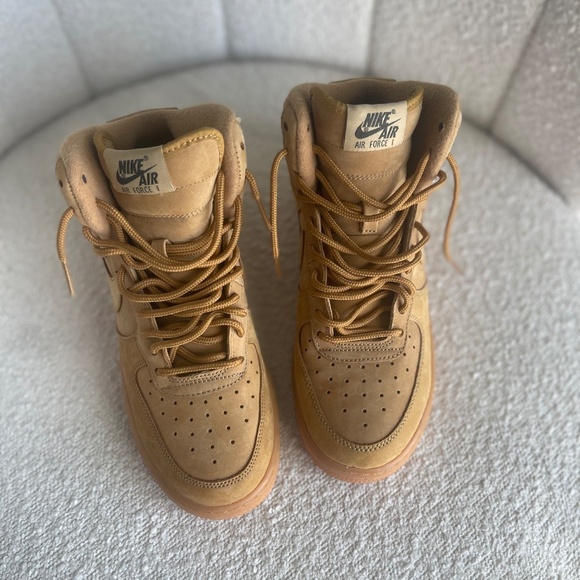 Nike Air Force 1 High Tops in Brown - Picture 4 of 7